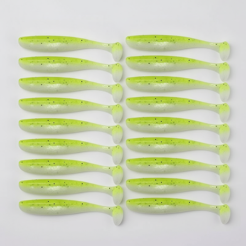 Leurre souple à queue en T coloris blanc-chartreuse, packshot studio sur fond blanc, lot de 20.